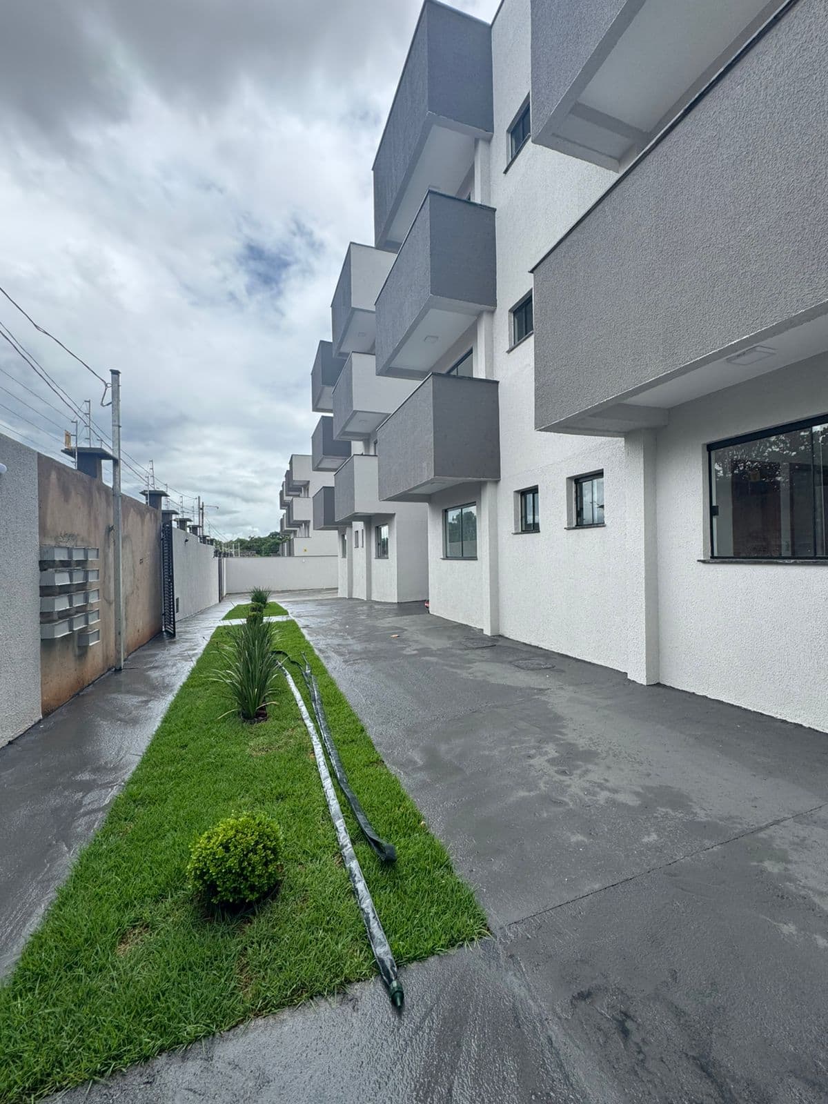 Foto 2 de Apartamento - Apartamentos 2 Quartos com Suíte e Varanda no Jardim Ingá em Jardim Ingá