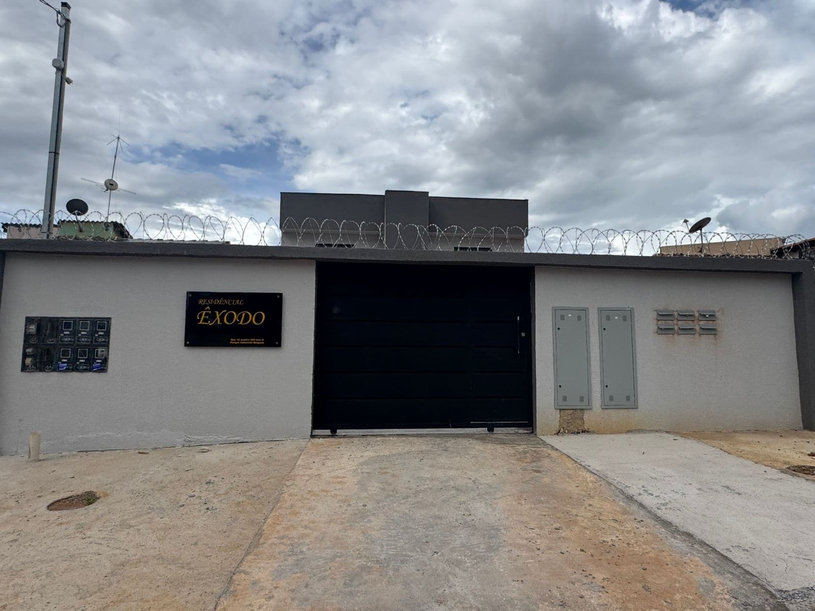 Foto 1 de Apartamento - Apartamento no Parque Mingone 2 - Próximo da BR040 em Luziânia